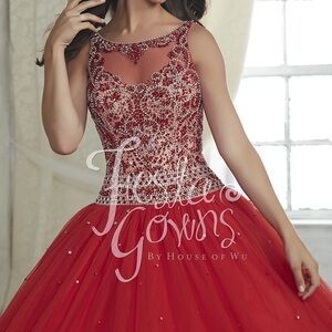 HOUSE OF WU 56314 SZ-12 RED PROM/FORMAL/PAGENT